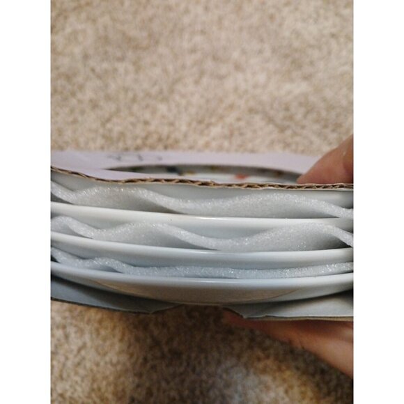 Set Of 4 Disney 100 Ceramic Dessert Plates (Lunch, Salad) 8" New In Package - Picture 4 of 6